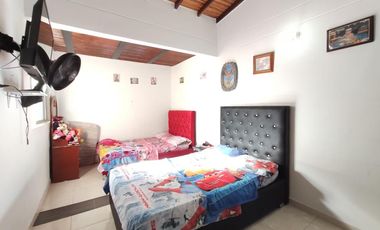 casa en venta en lomitas del trapiche. Cod V25149