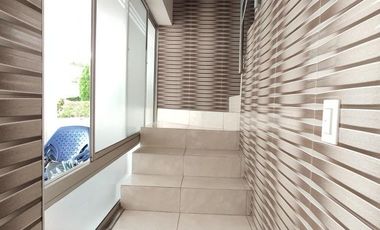 casa en venta en lomitas del trapiche. Cod V25149