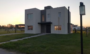 Casa - La Alameda