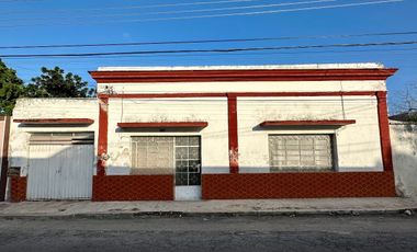 Casona en venta en el Barrio de Santiago, centro Mérida, Yucatán.