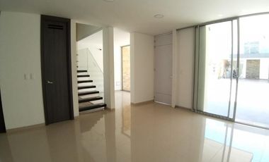 casa en venta en portico. Cod V1480