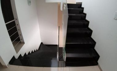 casa en venta en portico. Cod V1480