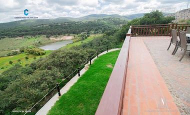 HERMOSA CABAÑA EN LA SIERRA EN VENTA