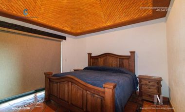 HERMOSA CABAÑA EN LA SIERRA EN VENTA
