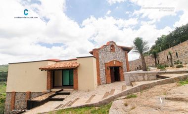 HERMOSA CABAÑA EN LA SIERRA EN VENTA