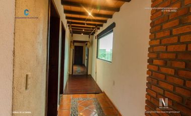 HERMOSA CABAÑA EN LA SIERRA EN VENTA