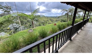 VENTA DE FINCA EN FILANDIA, QUINDO, COLOMBIA