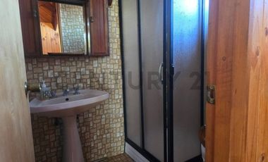 VENTA DE CASA EN CONDOMINIO CON VISTA AL LAGO 5D 3B PUCON