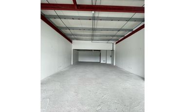 Condado Del Rey/Local $2,329/Alquiler