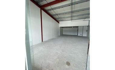 Condado Del Rey/Local $2,329/Alquiler