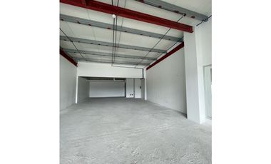 Condado Del Rey/Local $2,329/Alquiler