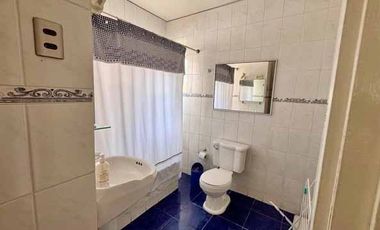 Casa sólida, 5 dorm. estar, 4 baños, terraza, patio, estac.