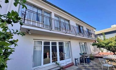 Casa sólida, 5 dorm. estar, 4 baños, terraza, patio, estac.