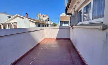 Casa sólida, 5 dorm. estar, 4 baños, terraza, patio, estac.