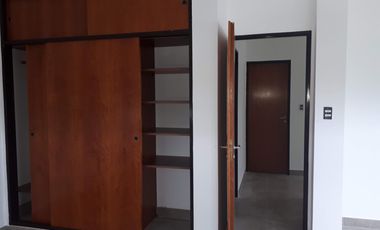 Campana- Espectacular Triplex en altura. Piso 7. Amplios ambientes, Terraza propia con parrilla de 60 mts2