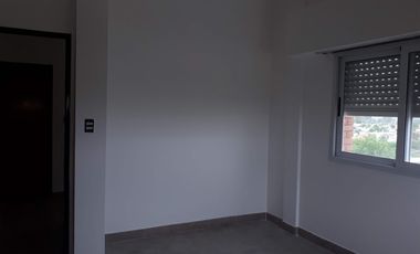 Campana- Espectacular Triplex en altura. Piso 7. Amplios ambientes, Terraza propia con parrilla de 60 mts2