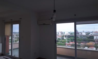 Campana- Espectacular Triplex en altura. Piso 7. Amplios ambientes, Terraza propia con parrilla de 60 mts2