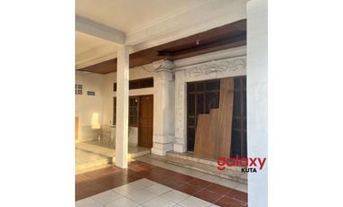 DIJUAL RUMAH SIULAN PENATIH DANGIN PURI DENPASAR, BALI