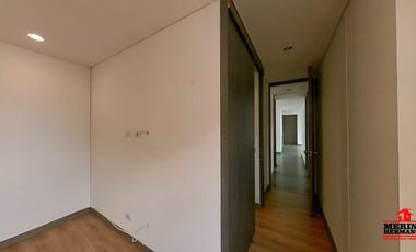 apartamento en arriendo en el poblado. Cod A5797