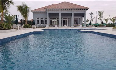 Venta de hermosa casa 4 Dormitorios en etapa Floreana  - Casalaguna/km 12 av. León Febres Cordero.