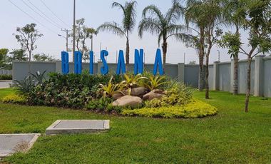 Venta de hermosa casa 4 Dormitorios en etapa Floreana  - Casalaguna/km 12 av. León Febres Cordero.