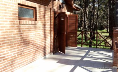 Seis cabañas, chalet y casa de caseros en Costa del Este, partido de La Costa, excelente rentabilidad