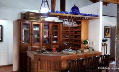 Seis cabañas, chalet y casa de caseros en Costa del Este, partido de La Costa, excelente rentabilidad