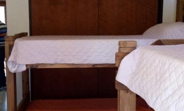 Seis cabañas, chalet y casa de caseros en Costa del Este, partido de La Costa, excelente rentabilidad