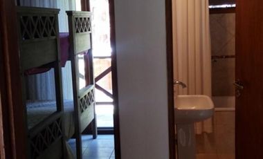 Seis cabañas, chalet y casa de caseros en Costa del Este, partido de La Costa, excelente rentabilidad