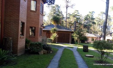 Seis cabañas, chalet y casa de caseros en Costa del Este, partido de La Costa, excelente rentabilidad