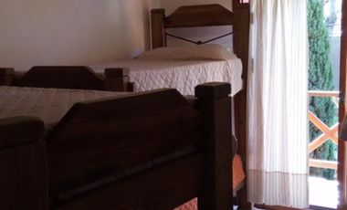 Seis cabañas, chalet y casa de caseros en Costa del Este, partido de La Costa, excelente rentabilidad