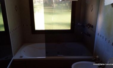 Seis cabañas, chalet y casa de caseros en Costa del Este, partido de La Costa, excelente rentabilidad