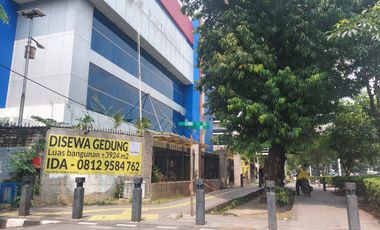 Gedung Jl Kramat Raya, Senen