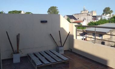 Triplex en Venta Lomas del Mirador / La Matanza (B111 183)