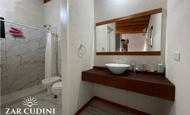 VENTA COSTA ESMERALDA CASA CON PISCINA 4 AMBIENTES