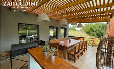 VENTA COSTA ESMERALDA CASA CON PISCINA 4 AMBIENTES