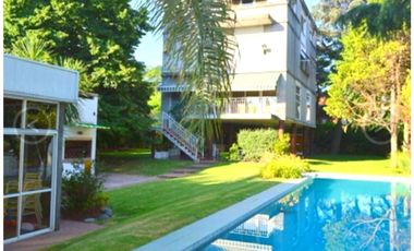 Venta Casa 8 Ambientes - San Andrés Golf