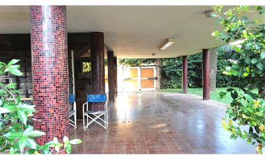 Venta Casa 8 Ambientes - San Andrés Golf