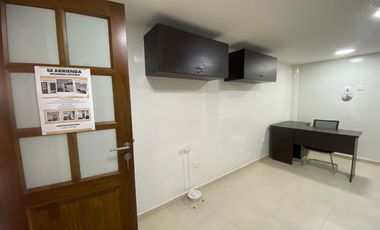 oficina en arriendo en el centro. Cod A116135