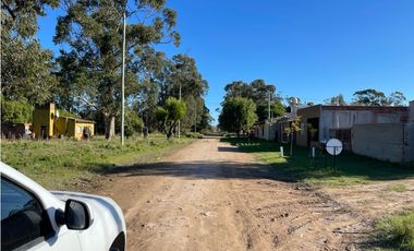 terreno sobre calle 48 y 93