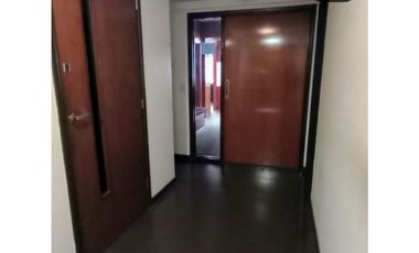 VENTA- OFICINAS EN HERMOSO EDIFICIO-MAR DEL PLATA