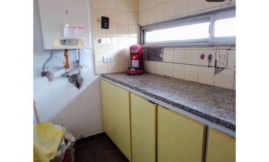 VENTA- OFICINAS EN HERMOSO EDIFICIO-MAR DEL PLATA