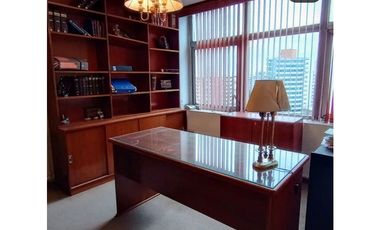 VENTA- OFICINAS EN HERMOSO EDIFICIO-MAR DEL PLATA