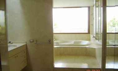 Casa en arriendo de 3 dorm. en Lo Barnechea