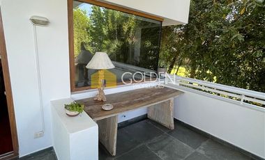 Casa en arriendo de 3 dorm. en Lo Barnechea
