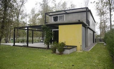 MODERNA CASA EN 2 PLANTAS EN BARRIO PRIVADO FINCAS DE HUDSON