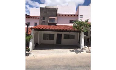 CASA EN VENTA  MODELO MONTPELLIER EN FRACC. PRIVADO TERRANOVA