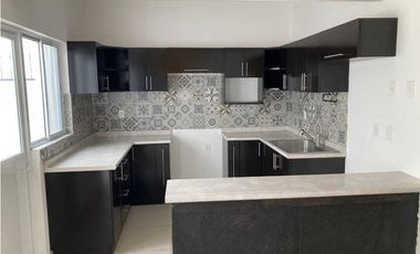 CASA EN VENTA  MODELO MONTPELLIER EN FRACC. PRIVADO TERRANOVA