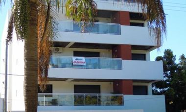 VENTA , depto 1 dormitorio con placard y calefactor, baño, living-comedor con barra integrada cocina, balcón lavadero pequeño, contrafrente, todos los