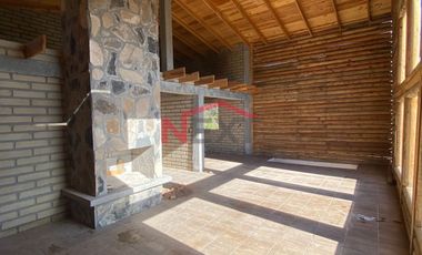 CABAÑA CON SOTANO Y TAPANCO EN SAN ANTONIO DE LAS ALAZANAS